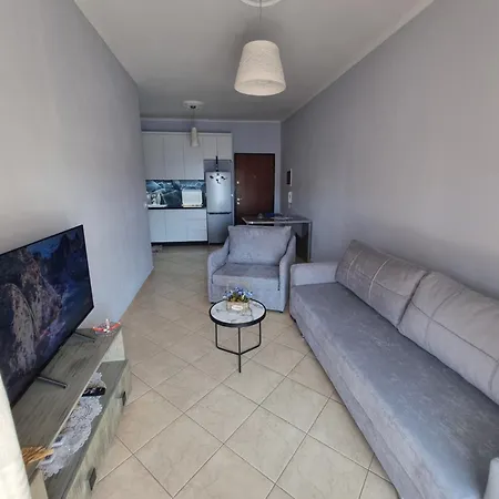 Saimir's Lejlighed *